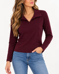 Camiseta tipo polo con pelito