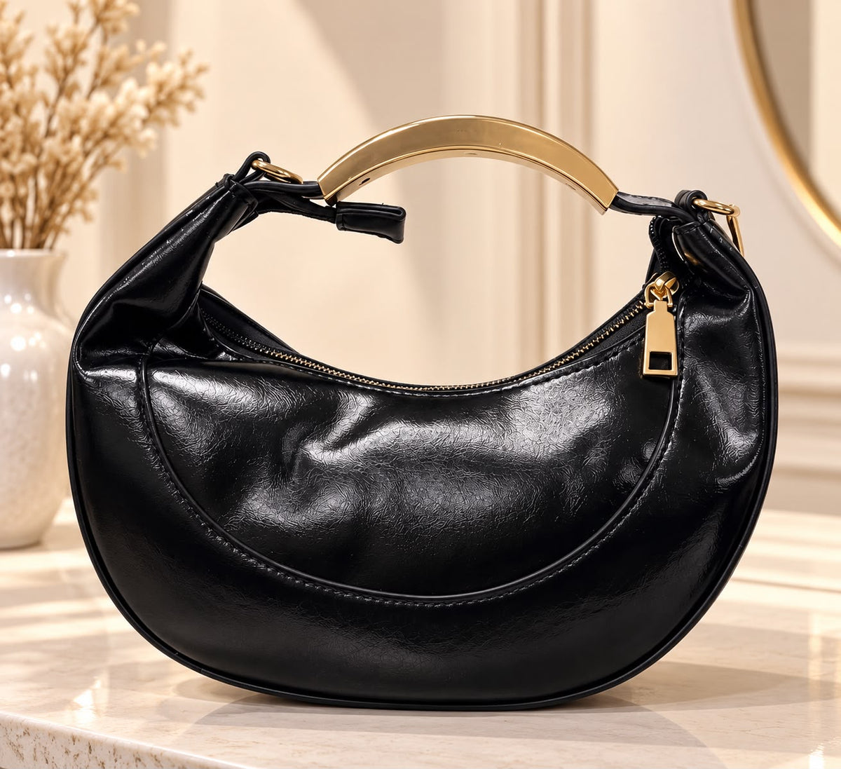 Bolso asa dorada